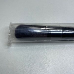Bobbi Brown Powder brush